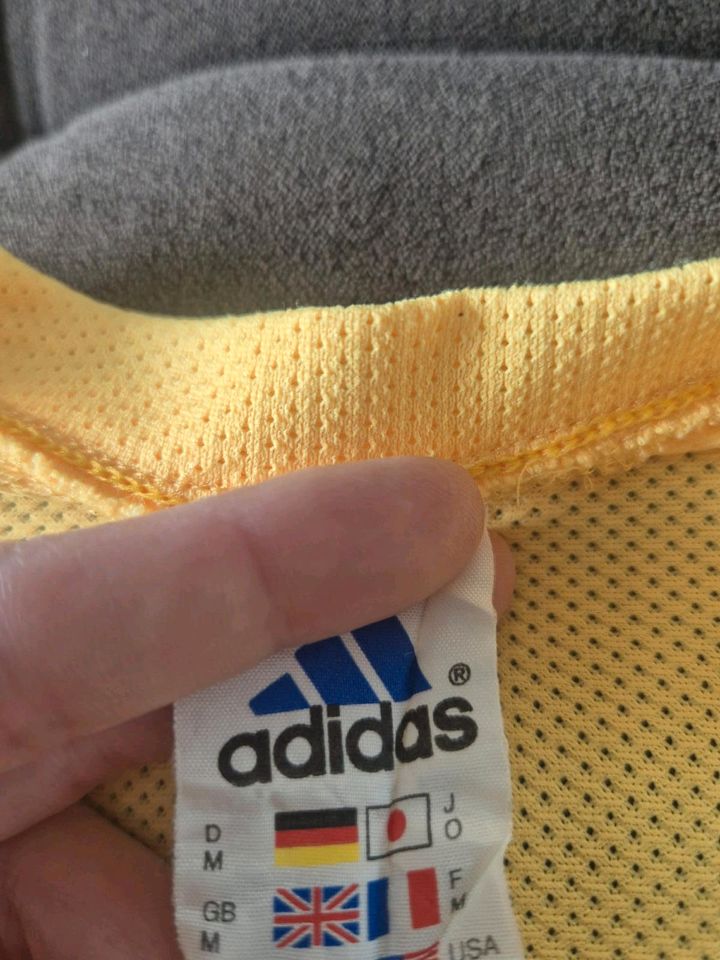 Adidas T-Shirt Gr. M gelb in Überherrn