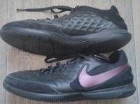 Nike Tiempo Fussballschuhe Hallenschuhe Gr.40,5 schwarz/violett Hessen - Vöhl Vorschau