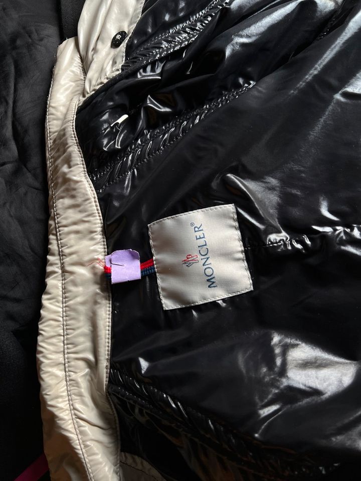 MONCLER Trenchcoat Gr. 3 / M beige Jacke Mantel in Hamburg