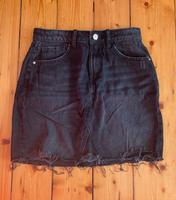 Primark Rock Minirock Jeansrock Used Look Größe 34 Nordrhein-Westfalen - Herten Vorschau
