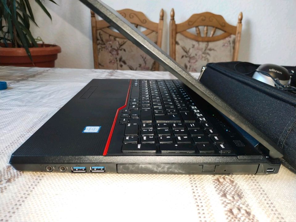 Notebooks Fujitsu Lifebook, Core i3-6100,15 Zoll/ 38,1cm Display in Ribnitz-Damgarten
