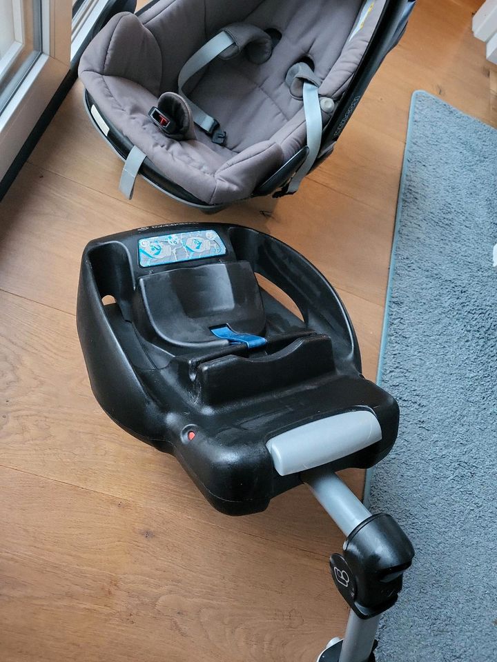 Maxi cosi Auto Schale Mit easy base Pebble autositz kinder set in Leonberg