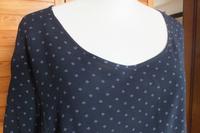 Blaues Shirt von Yessica, Gr. 56/58, blau m. weißem Muster Hessen - Petersberg Vorschau