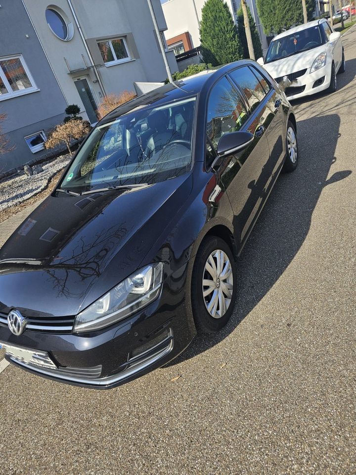 Volkswagen Golf VII 2.0 TDI DSG Highline Highline in Waghäusel