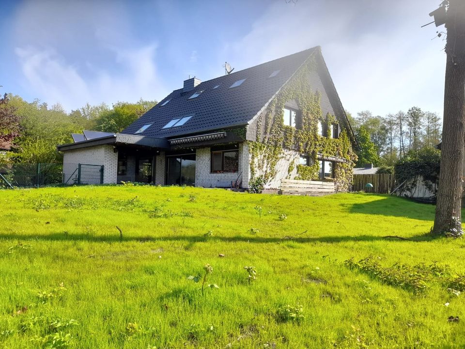 Grosses Wohnhaus  mit grossem Garten und Option auf angrenzendes Bauland in bester Lage in Gifhorn in Gifhorn