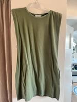 Kleid grün 36 sportlich Köln - Rath-Heumar Vorschau