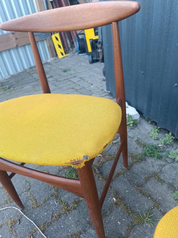 Drei Retro Stühle dänische Vintage in Zickhusen