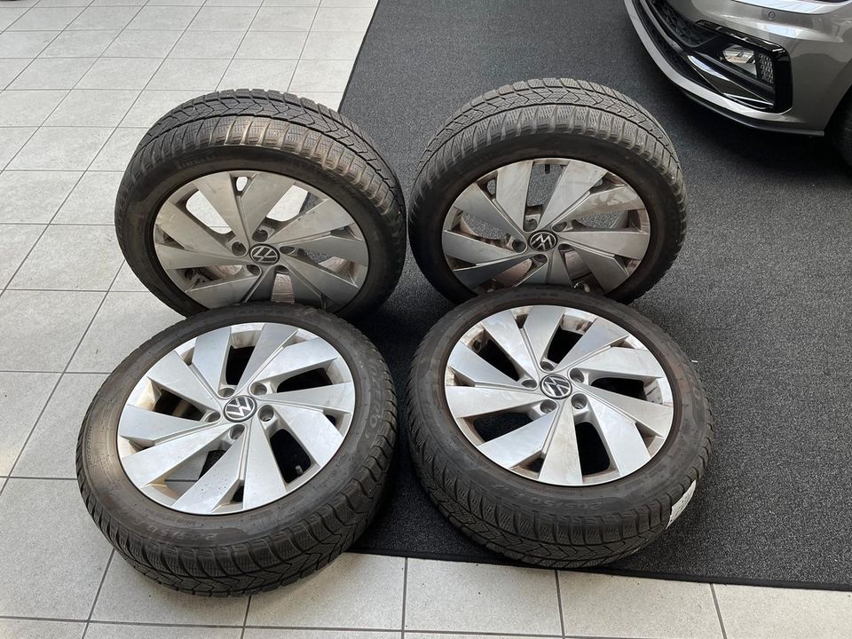 4X Winterkompletträder 17" VW Golf VIII GTE 5-6mm Nr. 2977 in Raesfeld