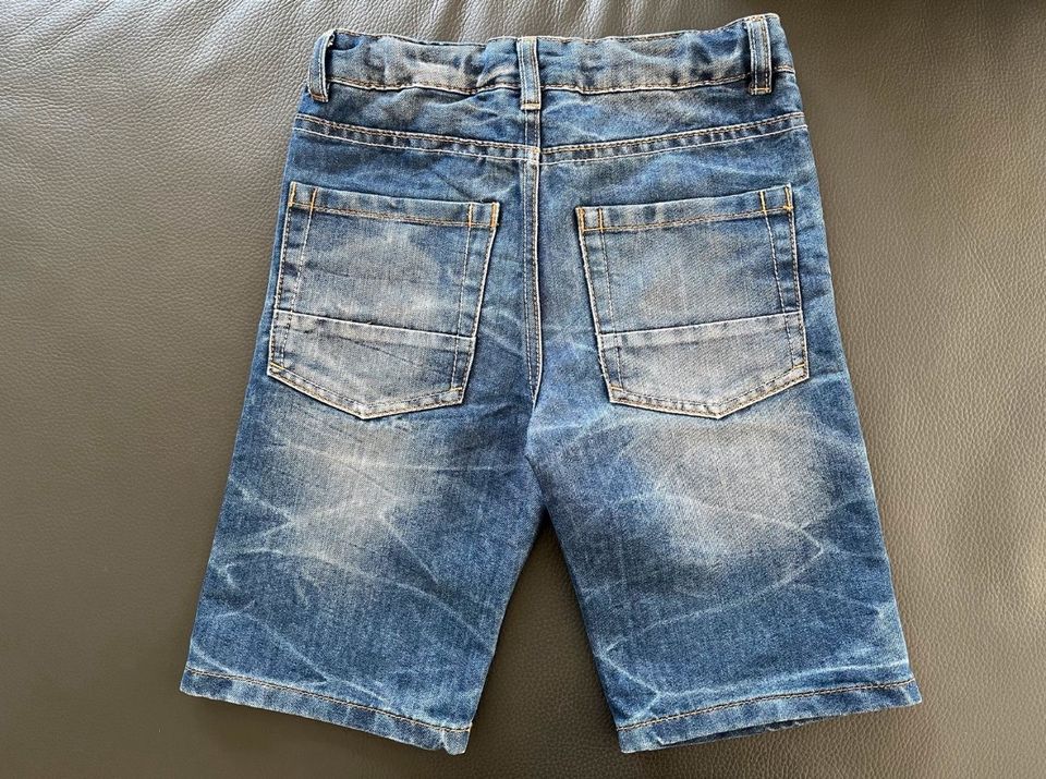 YIGGA Jeans Shorts, Größe 134 in Weilerbach