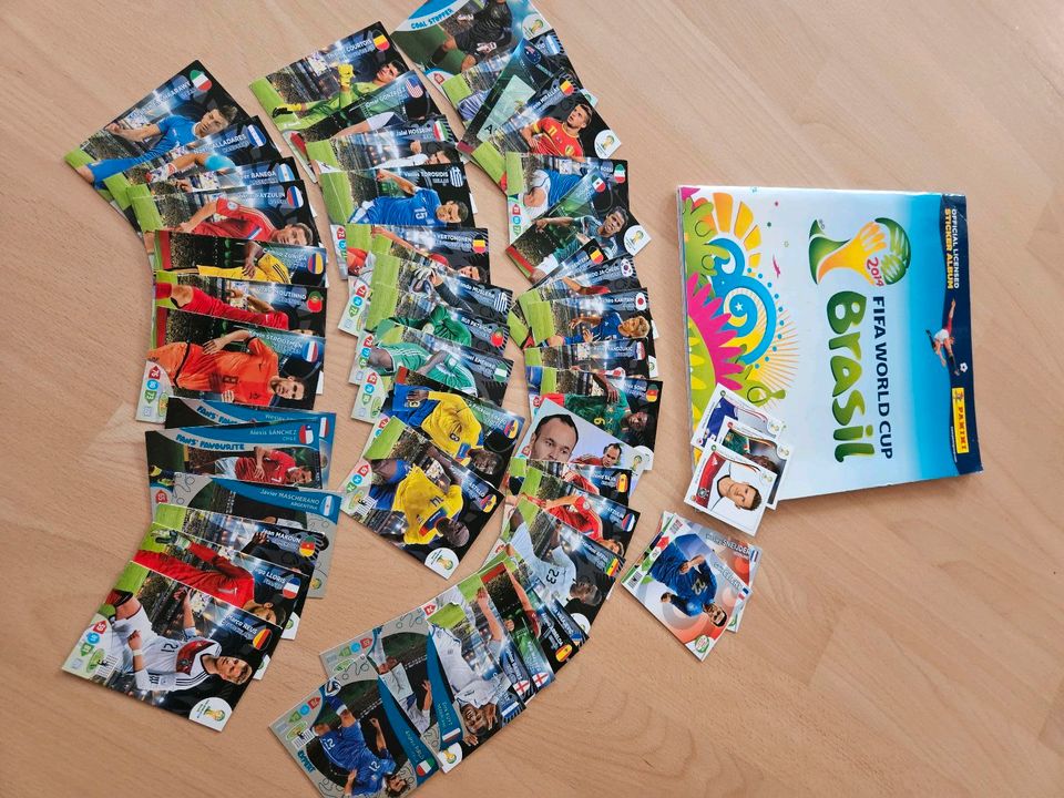 Diverse Panini-, topps- und DFB-Sammelkarten 2013-2018 in Halle