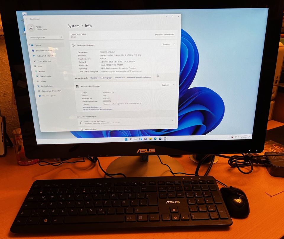 ASUS ET2322 All-in-One Computer in Rickling