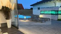 Luxuriöse Wohnanlage | 2 Bungalows, Garten, große Poolanlage, Doppelcarport, Doppelgarage Bayern - Gerhardshofen Vorschau