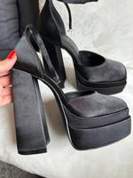 Schuhe mit hohen Absätzen Niedersachsen - Lüneburg Vorschau