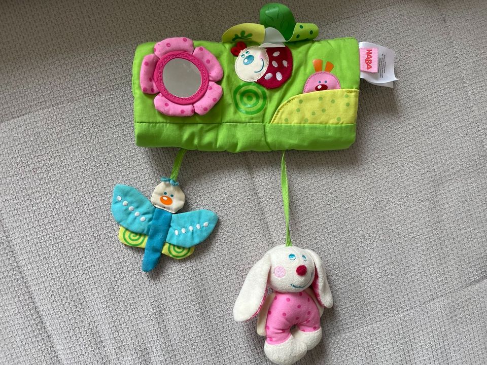 Haba Blumenfreunde Spielzeug Babyschale Knistert Hase Spiegel in Fürstenfeldbruck