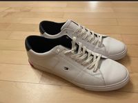 Tommy Hilfiger Herren Sneaker Turnschuhe weiß Gr. 46 Bayern - Zusmarshausen Vorschau