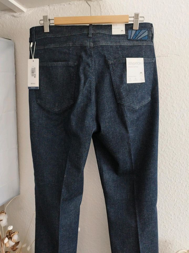 Damen Jeans von BRAX Sensation ANA S Gr 44 NEU in Steinen