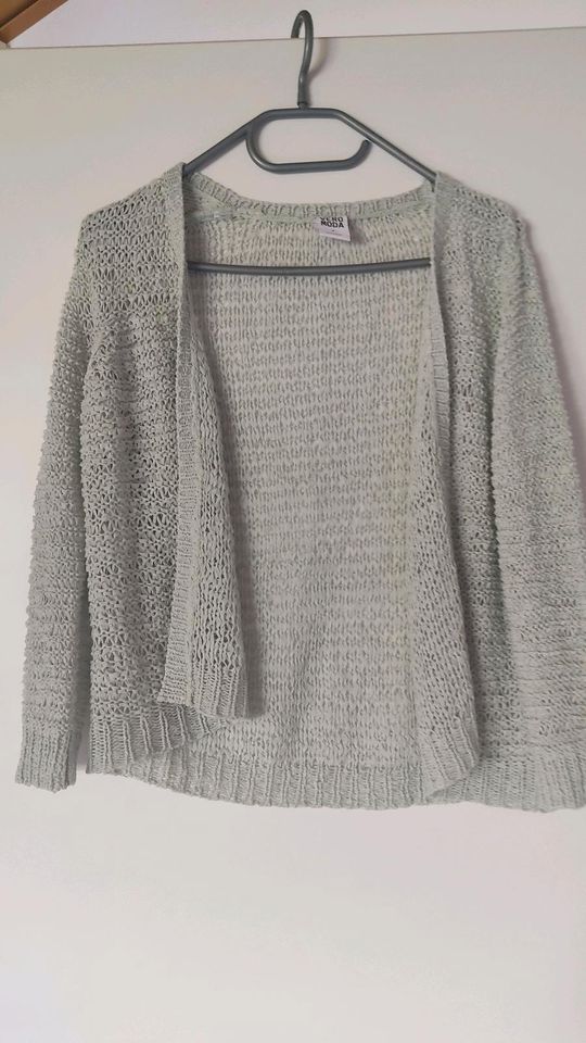 Vero Moda Strick Bolero Cardigan Gr. M mintgrün offene Form in Willich