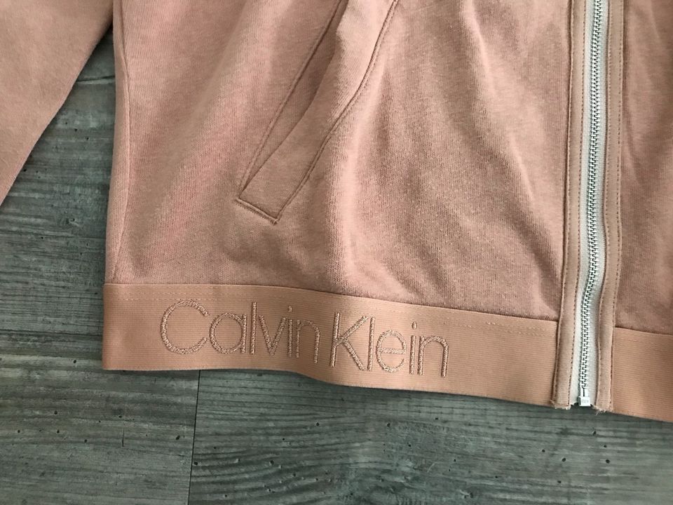 Calvin Klein Sweatshirt Jacke Gr . S in Pohlheim