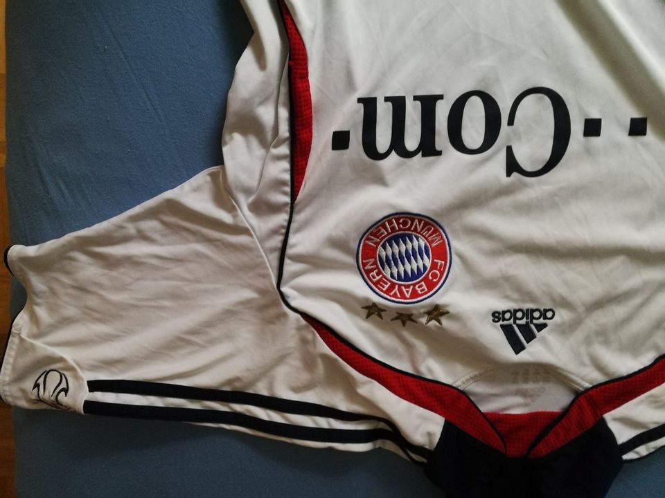 Fußball Trikot Bayern München Größe S in Königsbrunn