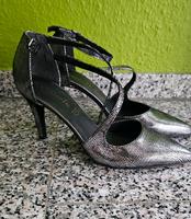 Tamaris Pumps Highheels 39 silber wie neu Bonn - Beuel Vorschau
