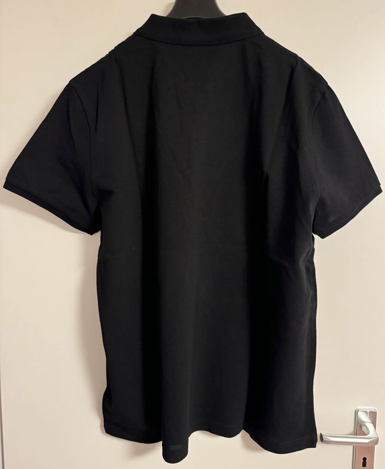 Moncler Polo Shirt xxxl schwarz in Göppingen