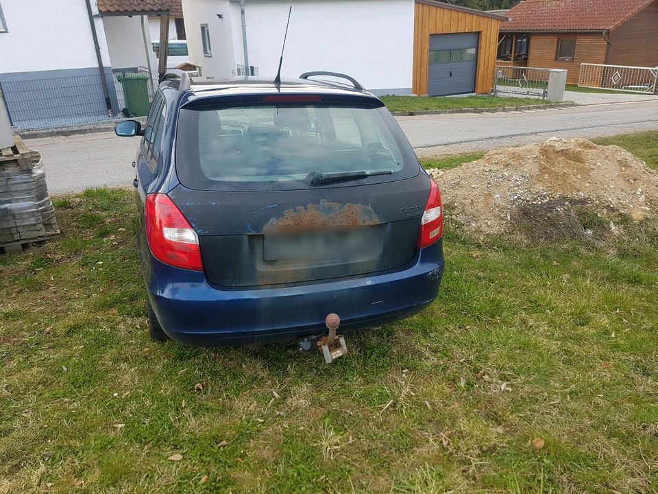 Skoda fabia kombi combi 1.4 benziner auto 16v in Bernhardswald