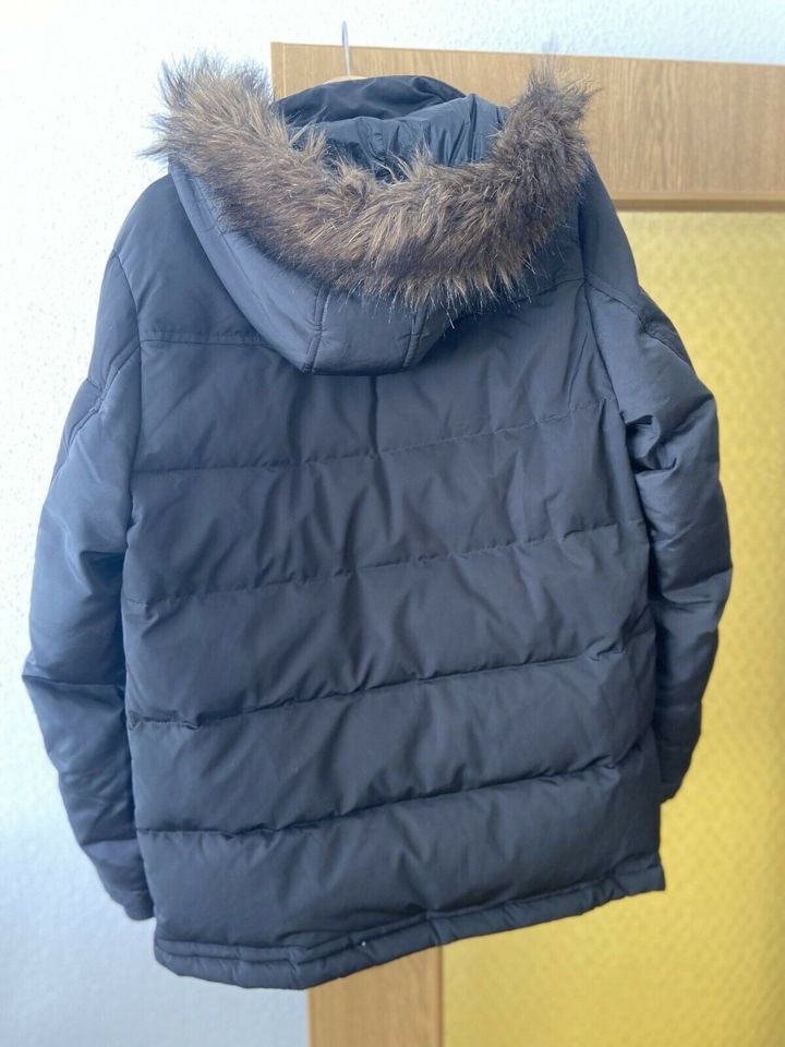 s.Oliver Jacke in schwarz Winterjacke in Viersen