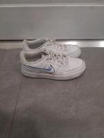 !reserviert!  Nike Sneaker weiß Gr. 36 Sachsen - Oschatz Vorschau