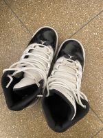 Jordan 11 Schuhe schwarz weiß Nordrhein-Westfalen - Hamm Vorschau