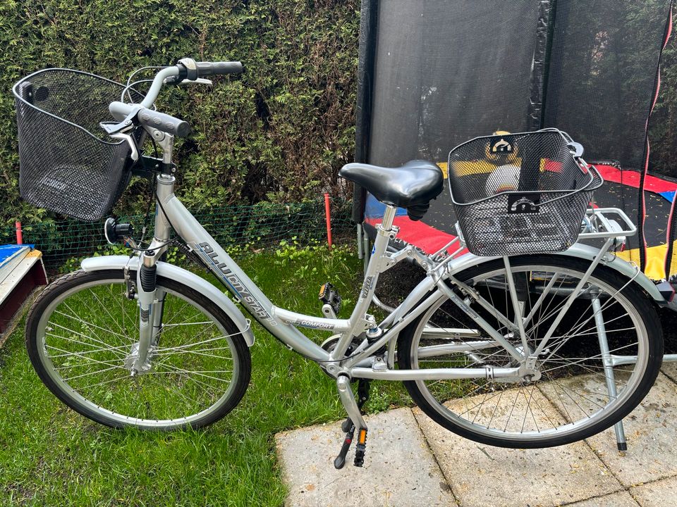 City Star alu Damenfahrrad 28 Zoll in Hamburg