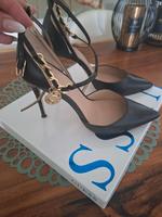 GUESS Pumps mit goldener Kettenschnalle Nordrhein-Westfalen - Nettetal Vorschau