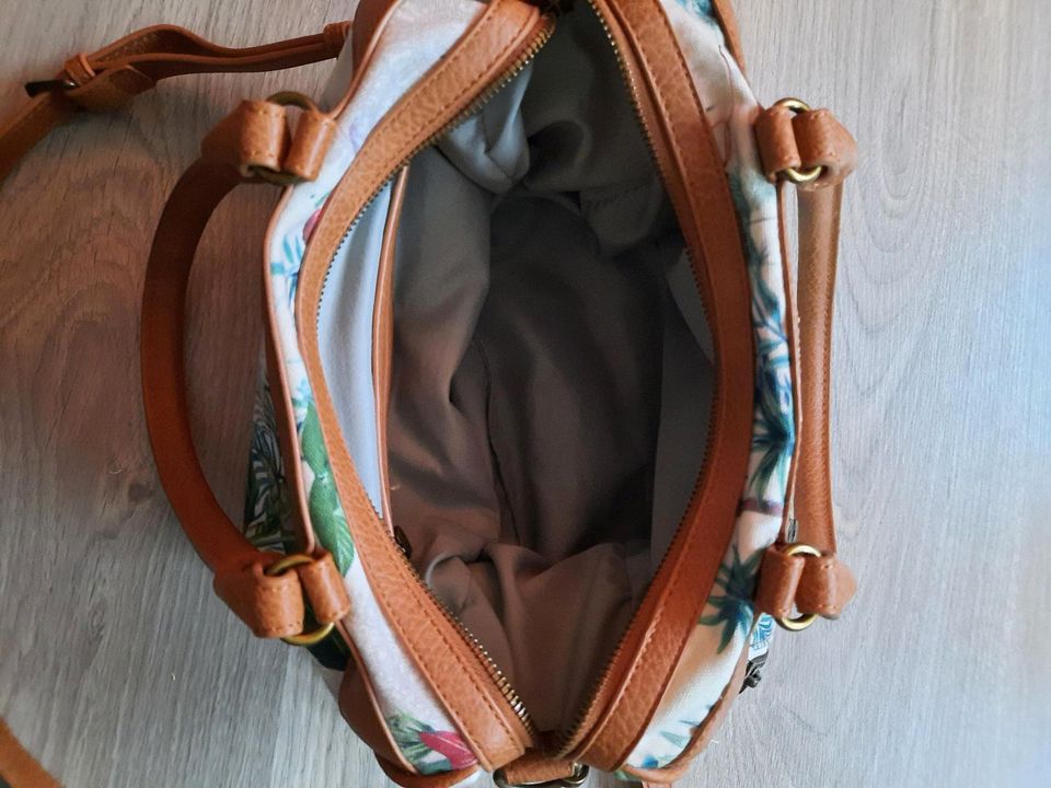 Desigual Damenhandtasche in Minden