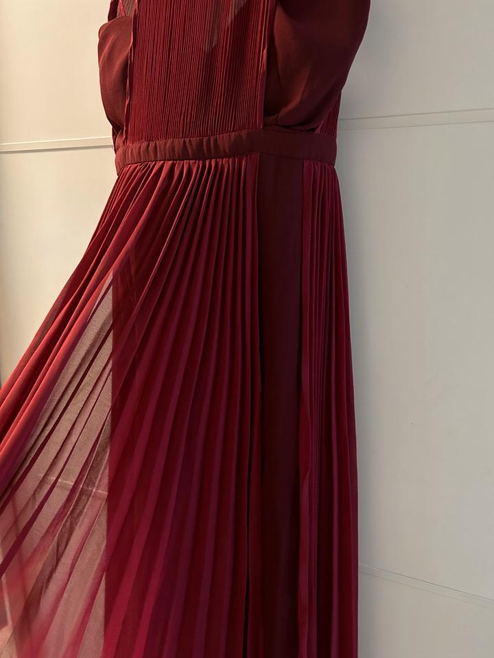Abendkleid Weinrot bordeaux Rot Abschlusskleid Hochzeit Gast in Hünfeld