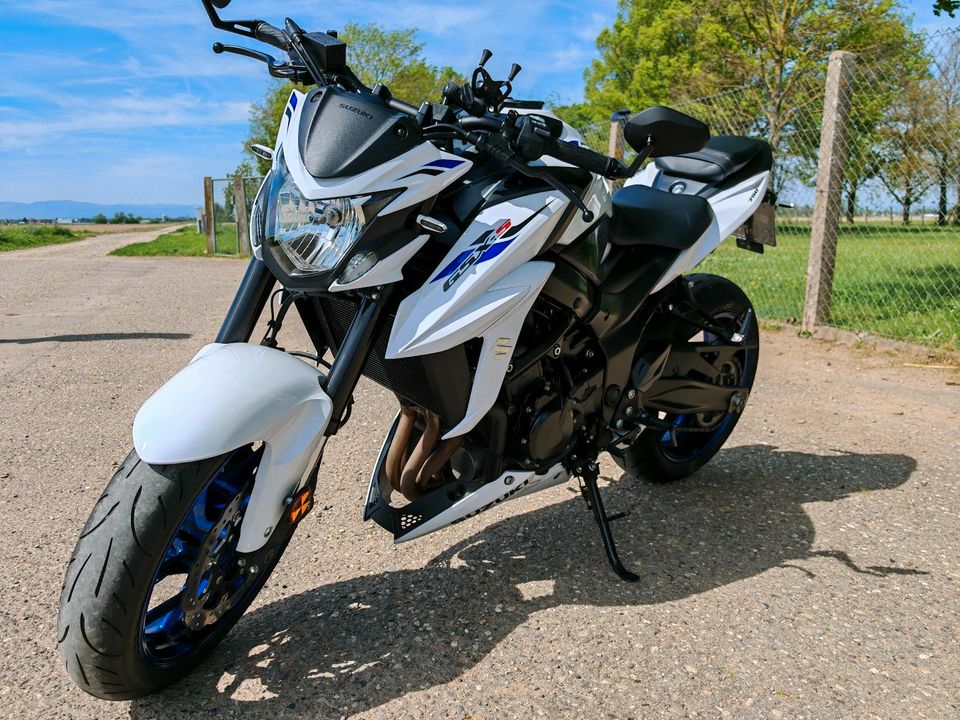 Suzuki GSX-S 750 in Bad Krozingen