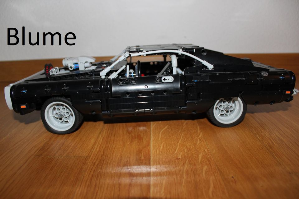 LEGO Technic 42111 Dom's Dodge Charger Fast & Furious in Stuttgart