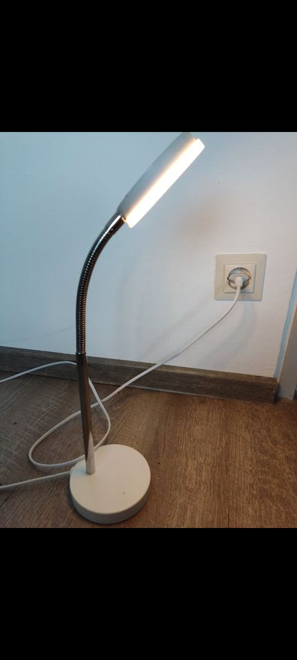 Lampe Tisch/ Leselampe in Göttingen