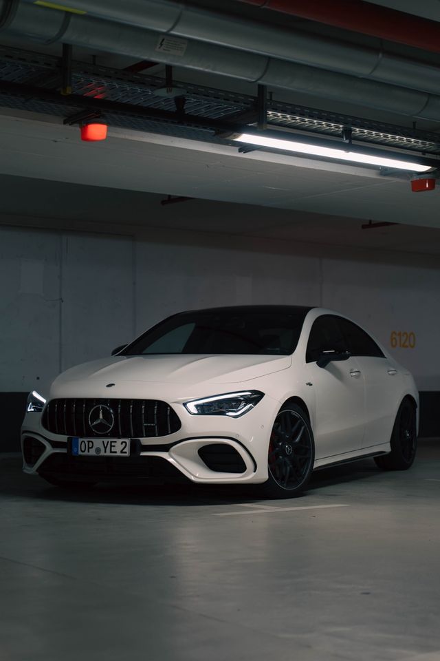 Mercedes  AMG mieten  Autovermietung Sportwagen fahren Auto mie in Köln