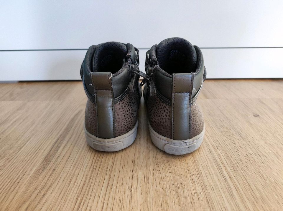Geox Sneaker 31 grau Halbschuhe Kinderschuhe boots in Essen