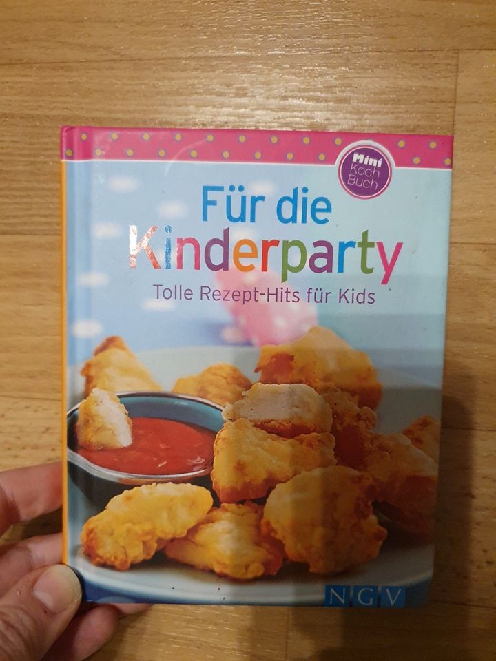 Mini-Kochbuch Für die Kinderparty Tolle Rezept-Hits für Kids in Halle