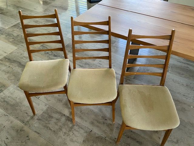 3x Midcentury Dänisch Design Stühle mit orig. sandfarbenen Bezug in Weilheim an der Teck