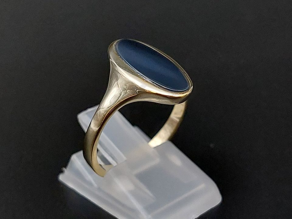 eleganter Siegel Ring Onyx 333 8 Karat Damen Gold verbödet in Frankfurt am Main