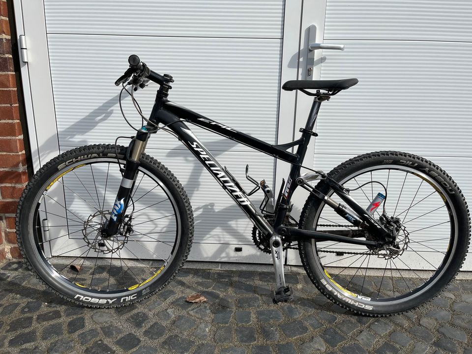 Specialized Epic m schwarz Mountainbike NP 2400€ in Hildesheim
