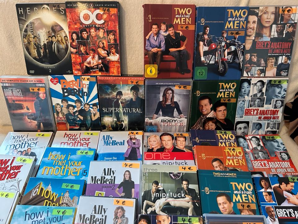 DVD Staffeln Serien Ally McBeal Two and a half Men Grey’s u.a. in Stuhr