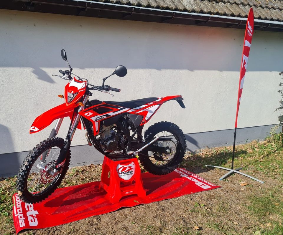 Beta 125 T 4T MY2023 RED Frisch eingetroffen in Mildenau