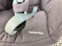 Maxi Cosi Pebble Plus i Size concrete grey + Fußsack Babyschale Nordrhein-Westfalen - Billerbeck Vorschau