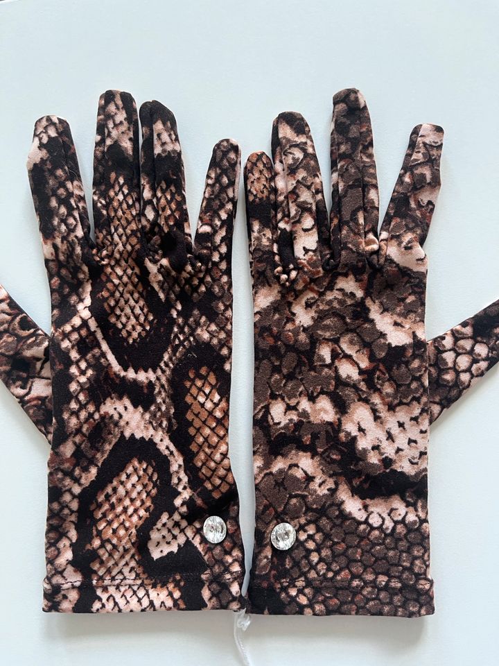 Handschuhe Schlangenoptik Swarovski *neu* Bottega del guanto in Karlsbad