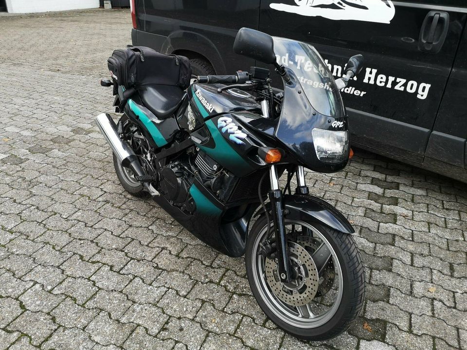 Kawasaki GPZ 500 S in Eggebek