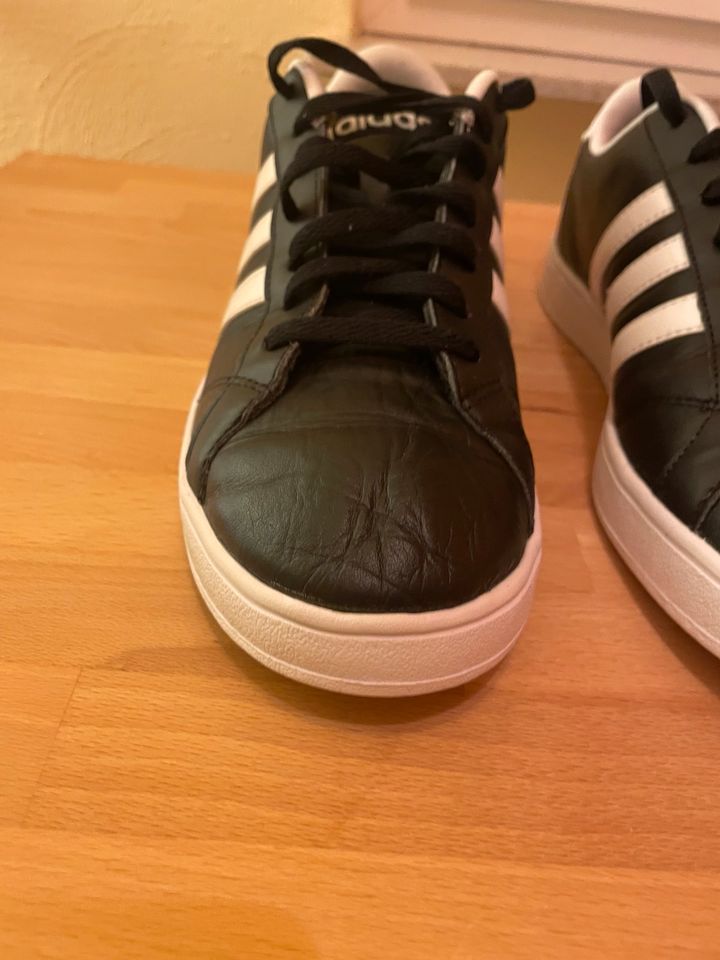 Adidas Turnschuh/Sneaker Herren Größe 43 1/3 in Lich