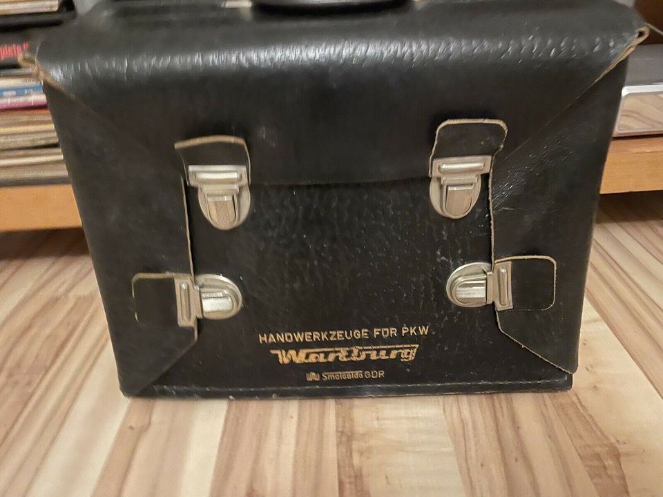 Wartburg Werkzeugtasche Leder mit Werkzeug Original in Tettnang