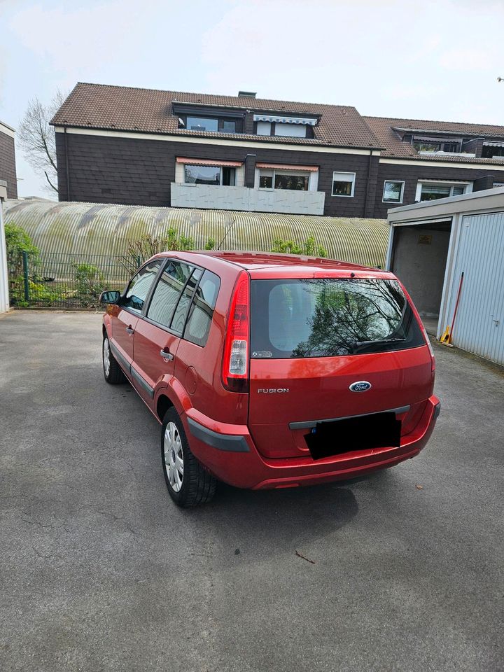 Auto Ford Fusion in Lünen